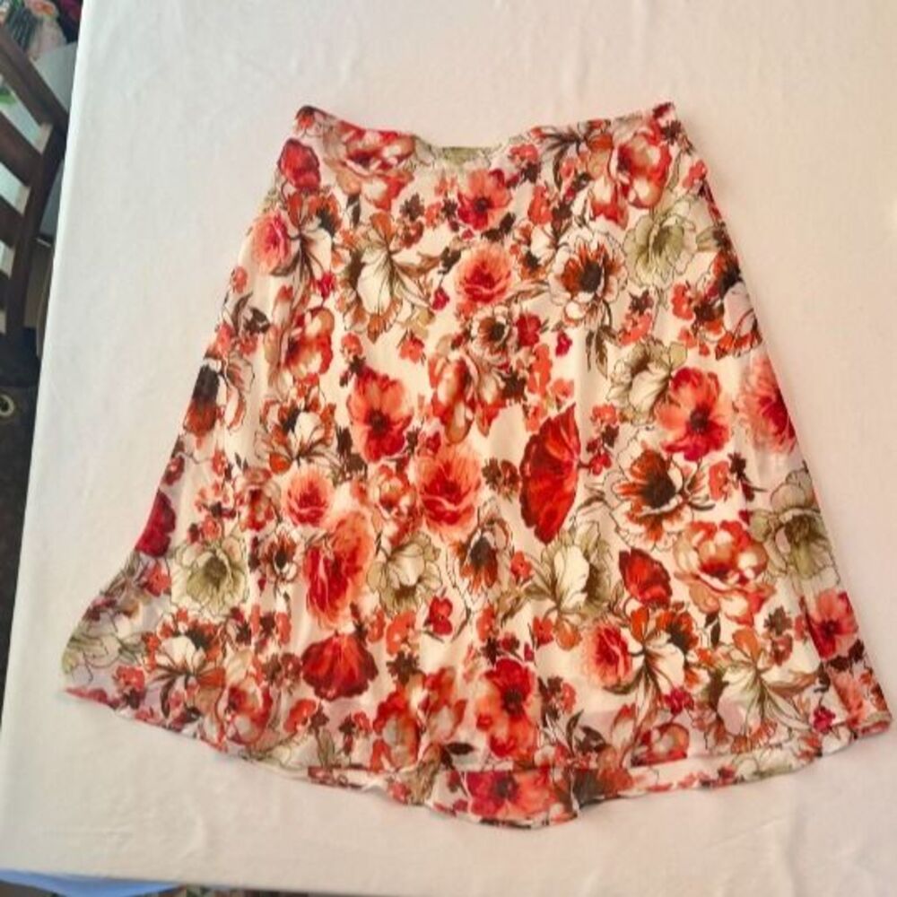 Avenue Women's floral skirt size 18/20 - Picture 3 of 5